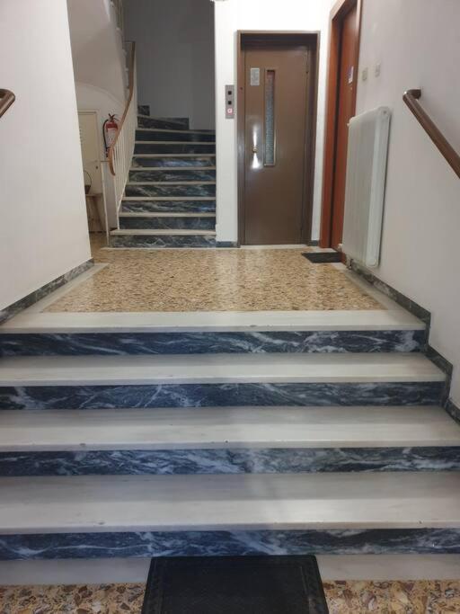 Appartamento Rooftop Near Metro Cholargos - 5 Min Walk *